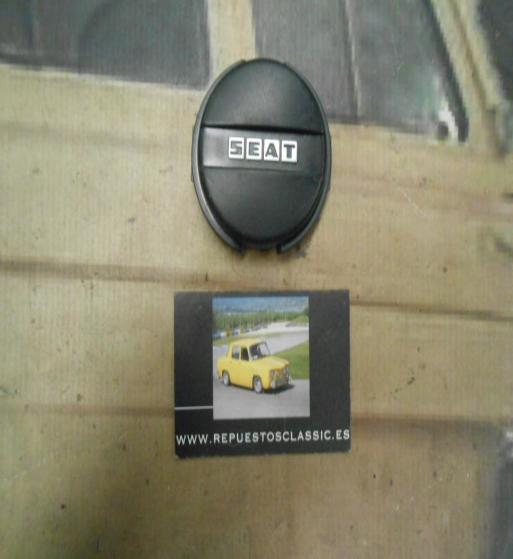ANA244 ANAGRAMA TAPA CENTRO VOLANTE SEAT