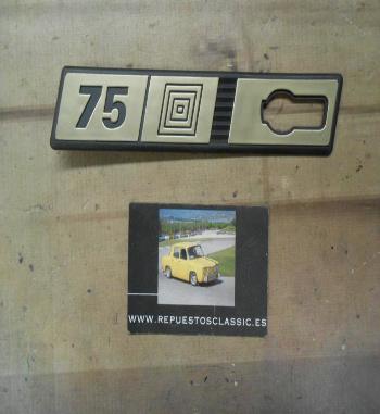 ANA254 ANAGRAMA SEAT RITMO 75 ALETA DERECHA DORADO