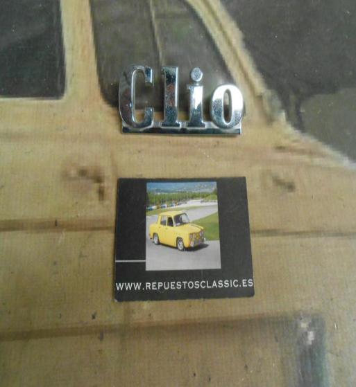 ANA301 ANAGRAMA RENAULT CLIO 85x33mm
