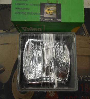 061206 PI2 FARO DELANTERO DERECHO NISSAN TRADE EBRO 86-->94 REGULADOR MANUAL H4 VALEO