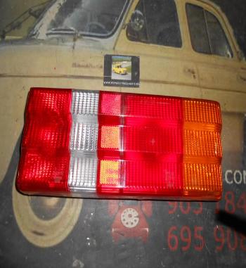 IFO92P2  PILOTO TRASERO DERECHO FORD ESCORT MKIII 81--> SIN PORTALAMPARAS